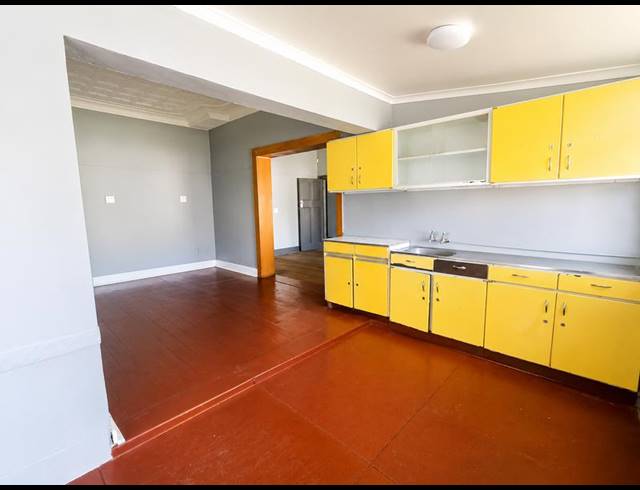 6 BEDROOM HOUSE FOR SALE IN STRUBENVALE